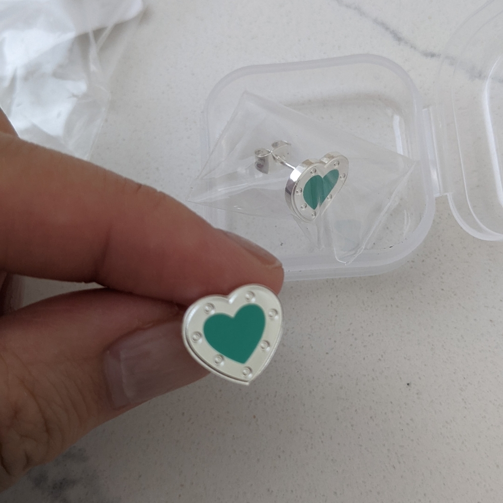 New blue heart earrings